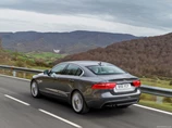 Jaguar-XE 4.jpg