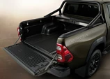 Toyota-Hilux-2021-05.jpg