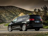Chrysler-Pacifica 2.jpg