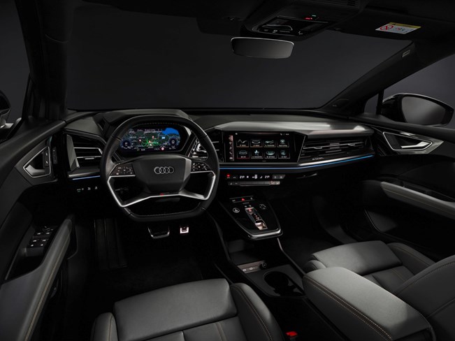 אודי חשפה את Q4 e-tron – דגם פנאי חשמלי