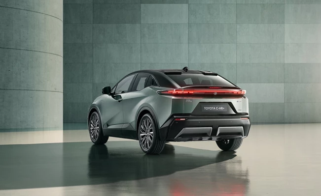 טויוטה הציגה את +C-HR החשמלי: עד 343 כ
