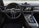 Porsche-Panamera_Turbo_S_E-Hybrid-03.jpg